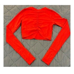 Gilly Hicks GO Ultra Cropped Long Sleeve Ruched Back - Red / Size S